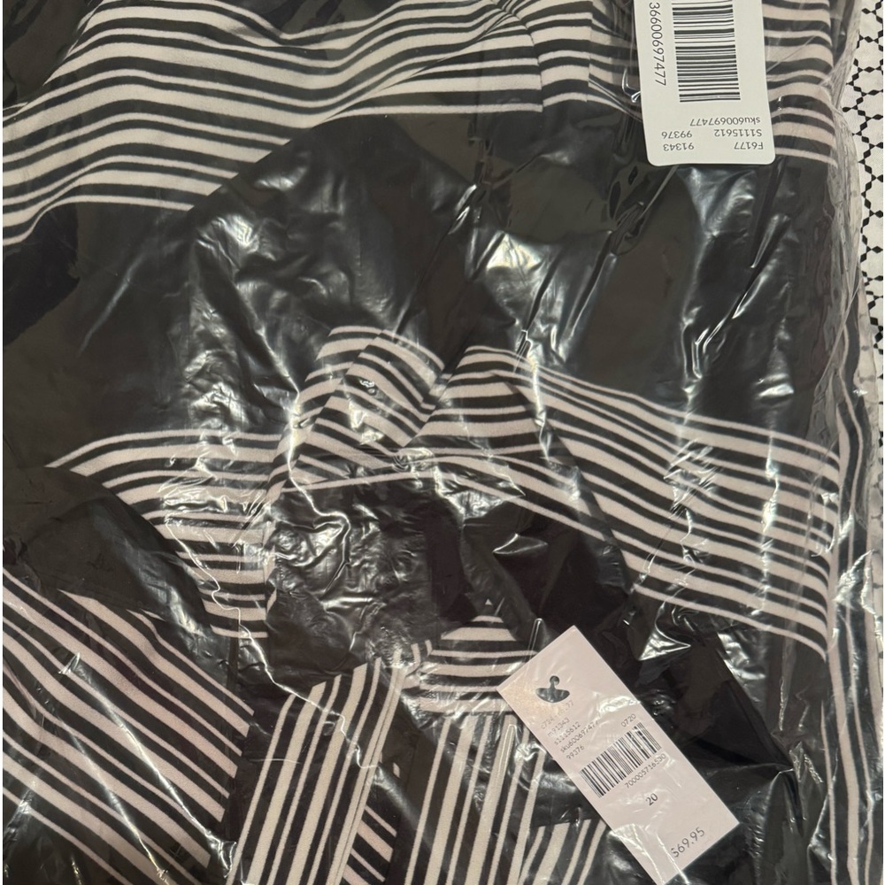 NWT Lane Bryant Black & White dress with pockets Size 20